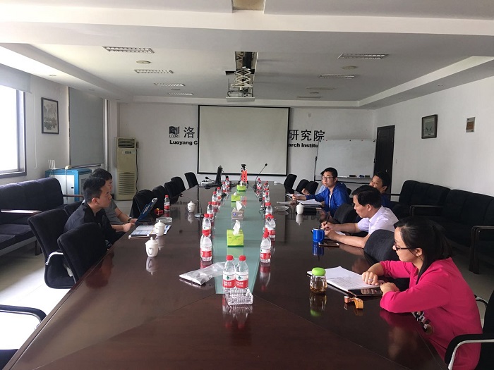 武漢客戶來我院就污泥處理項目進(jìn)行交流